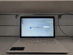 PC portable Asus X751BP-TY051T reconditionné : A9, 8Go DDR4, SSD 240Go, W11